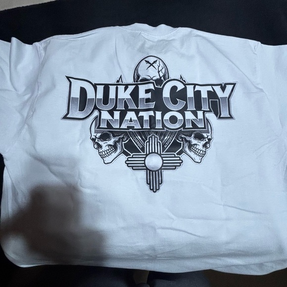 Unique, one of a kind R8R shirt! 🖤🏴‍☠️⚔️ - Picture 4 of 4